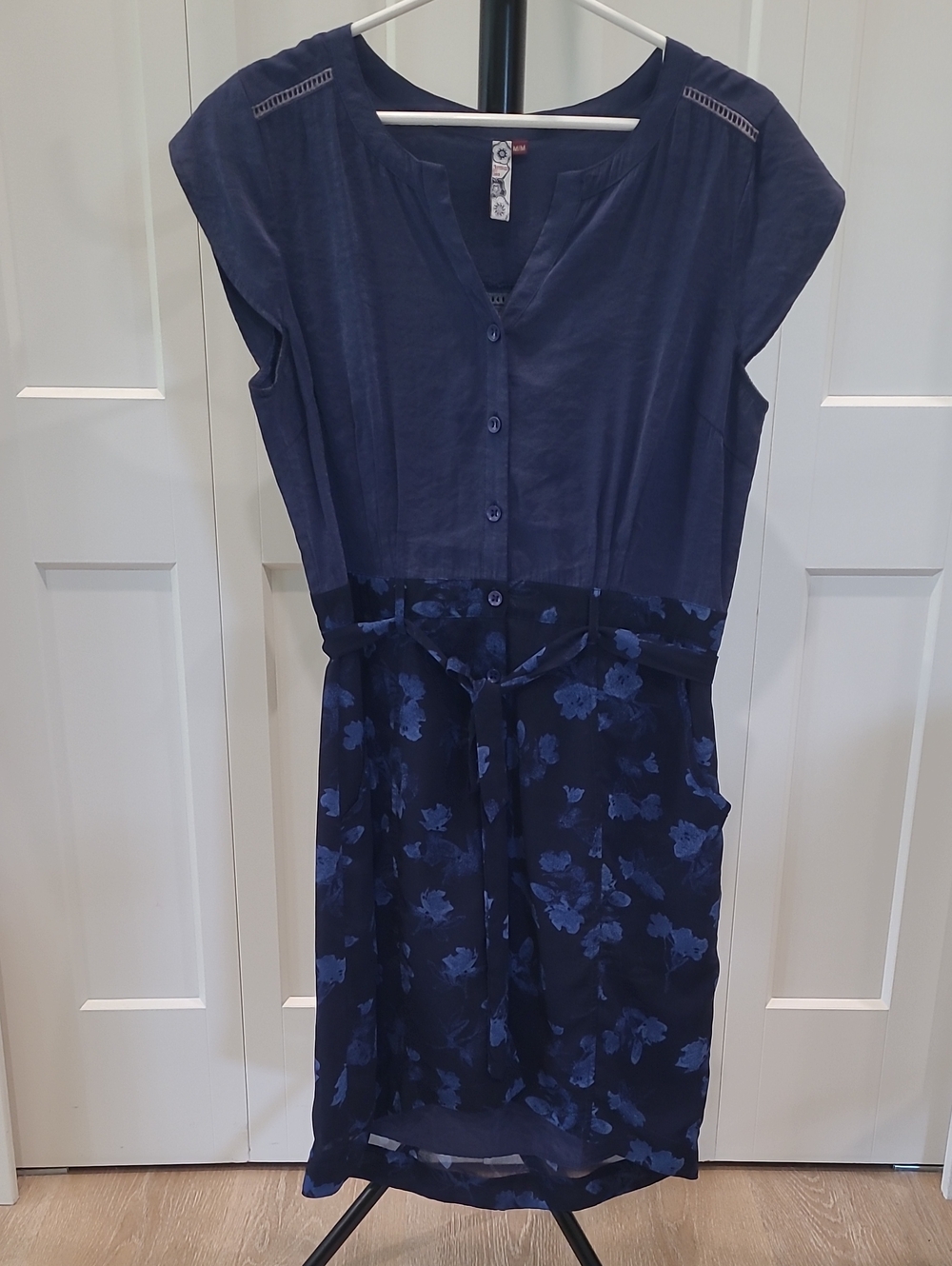 Women’s Navy Floral Belted Dress